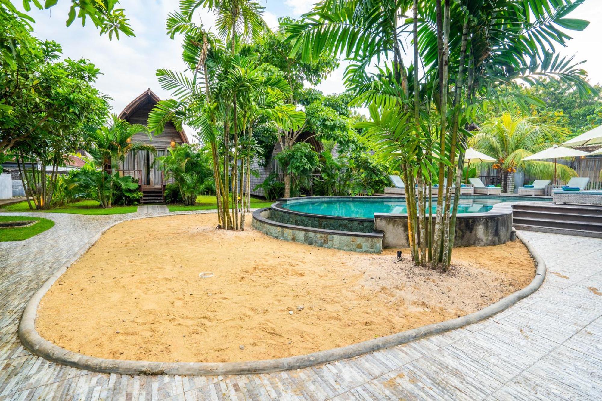 Lumbung Bukit Resort Uluwatu Экстерьер фото