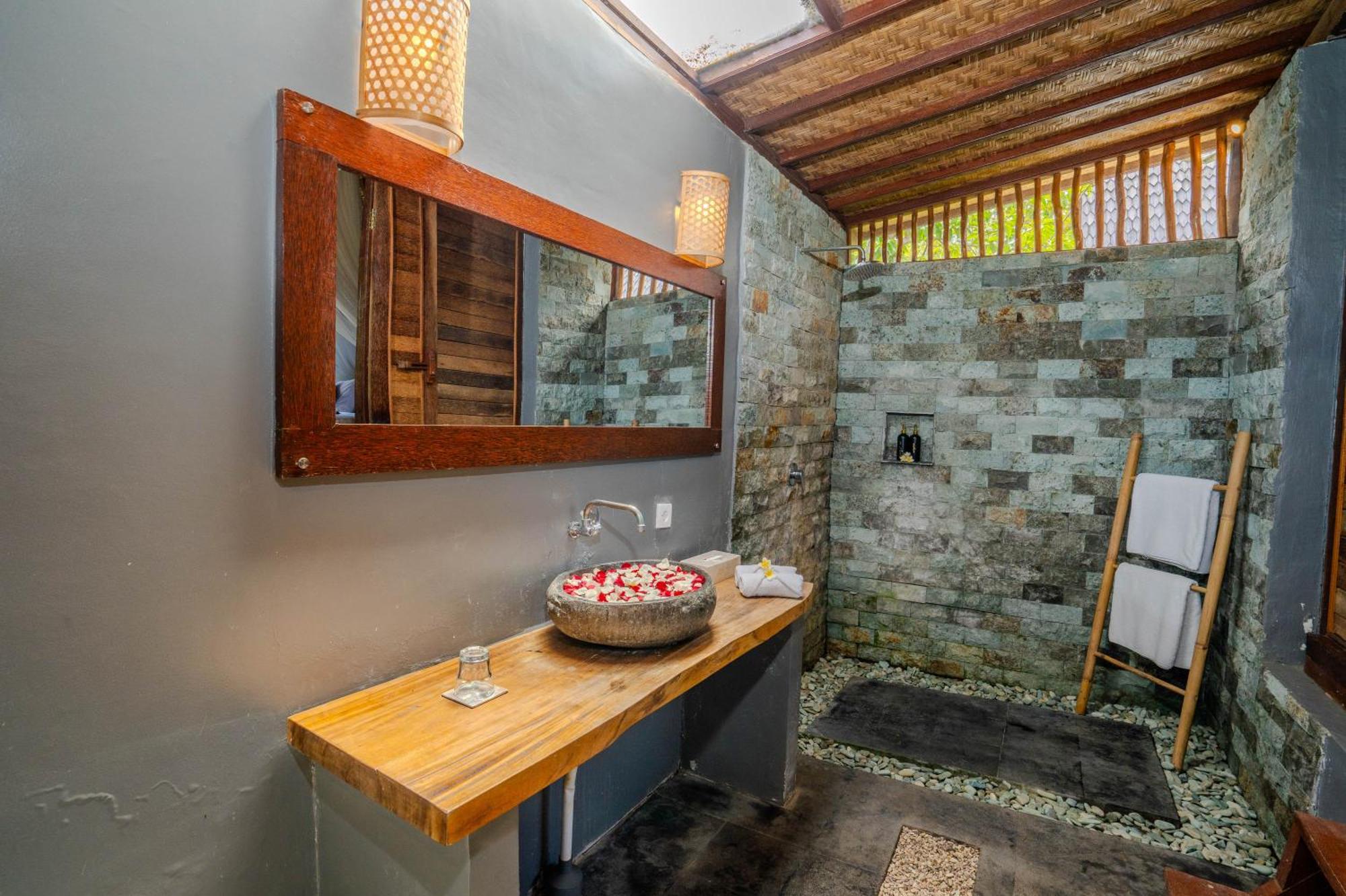 Lumbung Bukit Resort Uluwatu Экстерьер фото
