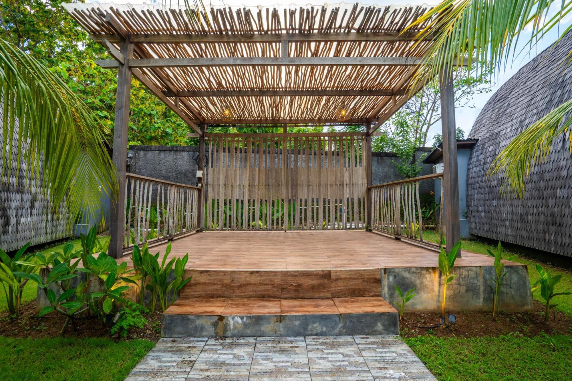 Lumbung Bukit Resort Uluwatu Экстерьер фото
