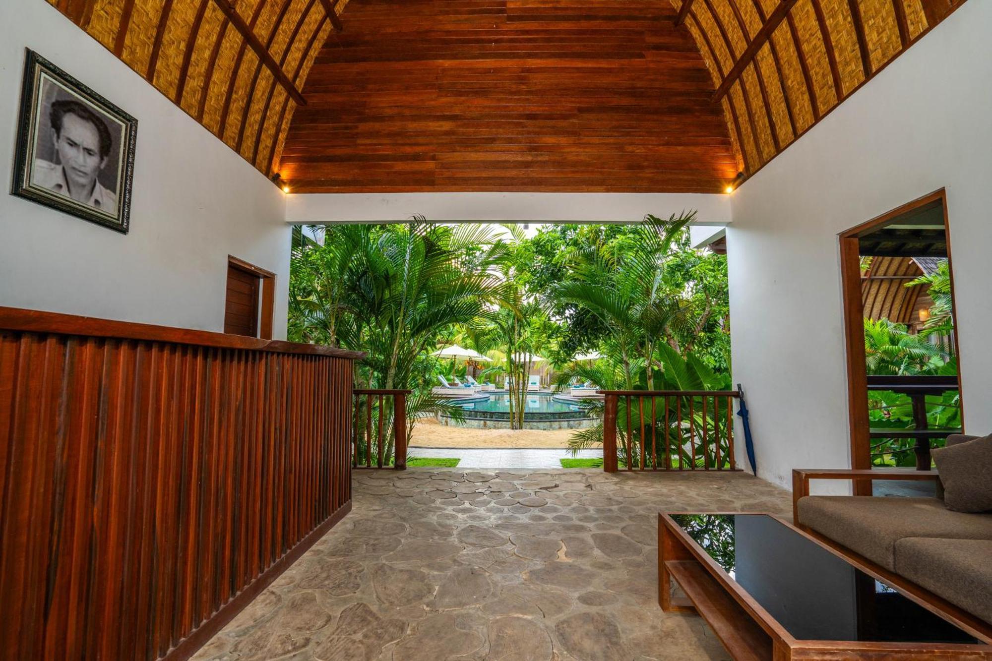 Lumbung Bukit Resort Uluwatu Экстерьер фото